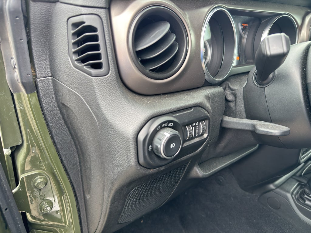 2021 Jeep Wrangler Sport