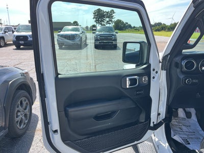 2021 Jeep Wrangler Unlimited Sahara Altitude