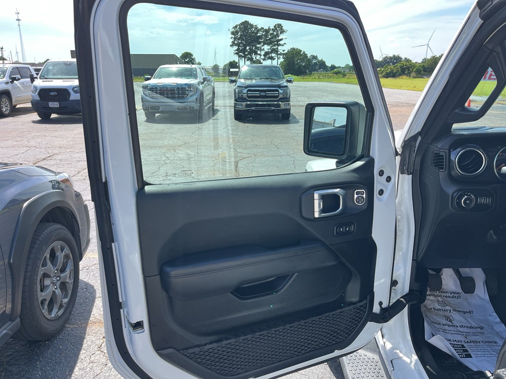 2021 Jeep Wrangler Unlimited Sahara Altitude