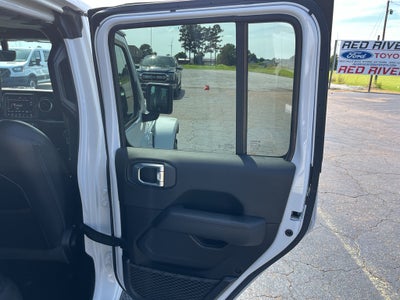 2021 Jeep Wrangler Unlimited Sahara Altitude