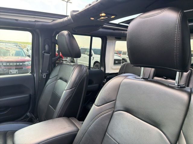 2021 Jeep Wrangler Unlimited Sahara Altitude