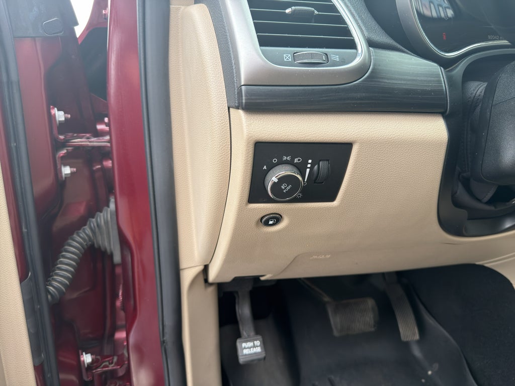 2019 Jeep Grand Cherokee Laredo E