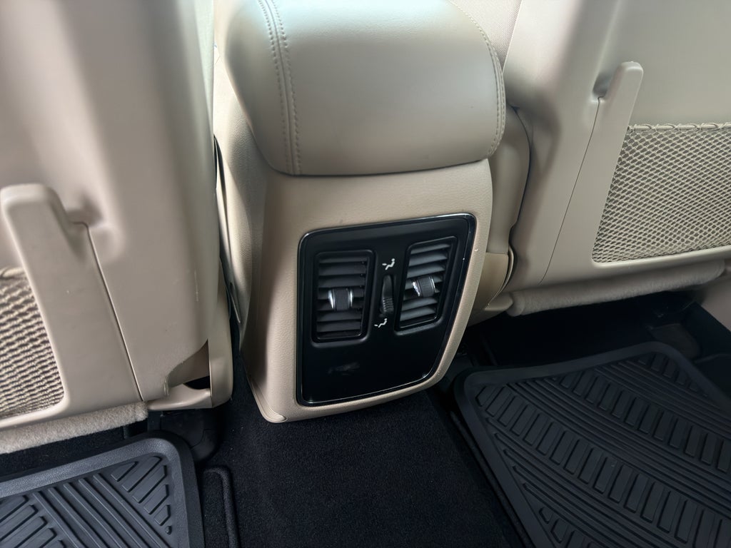 2019 Jeep Grand Cherokee Laredo E