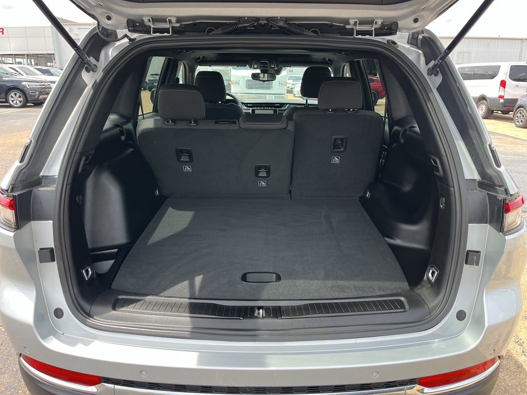 2024 Jeep Grand Cherokee Laredo X