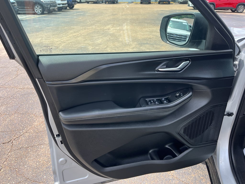 2024 Jeep Grand Cherokee Laredo X