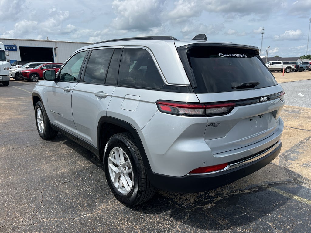2024 Jeep Grand Cherokee Laredo X