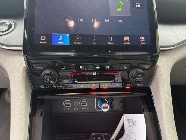 2023 Jeep Grand Cherokee Overland