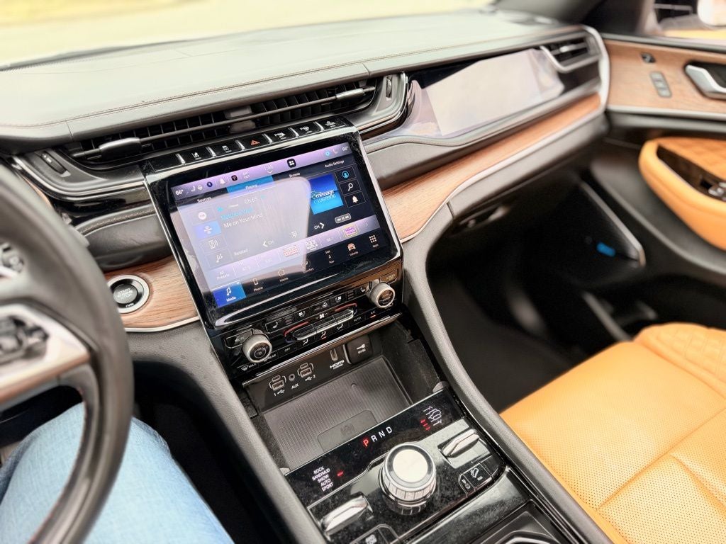 2022 Jeep Grand Cherokee L Summit