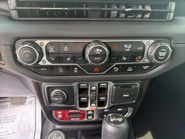 2025 Jeep Wrangler Rubicon X