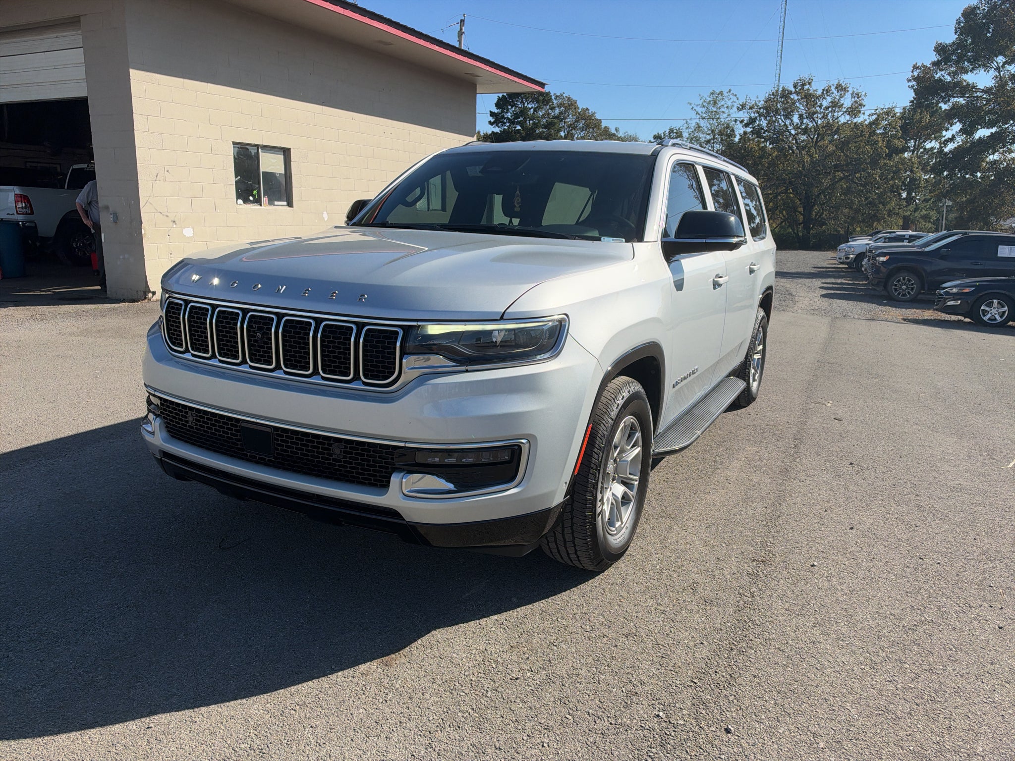 2023 Jeep Wagoneer L Base