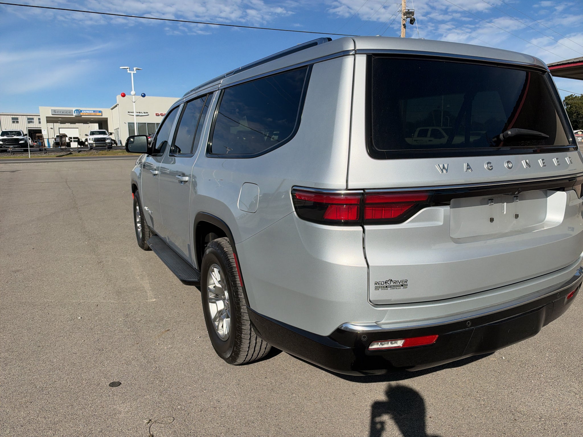 2023 Jeep Wagoneer L Base
