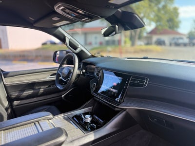 2024 Jeep Wagoneer L Series III