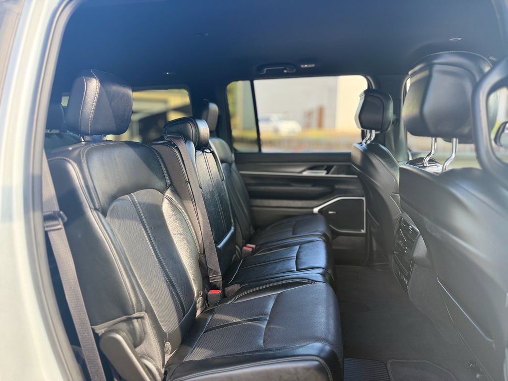 2024 Jeep Wagoneer L Series III