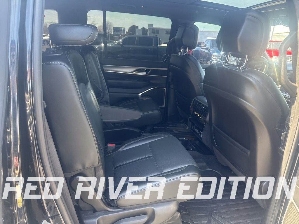 2023 Jeep Wagoneer Series II