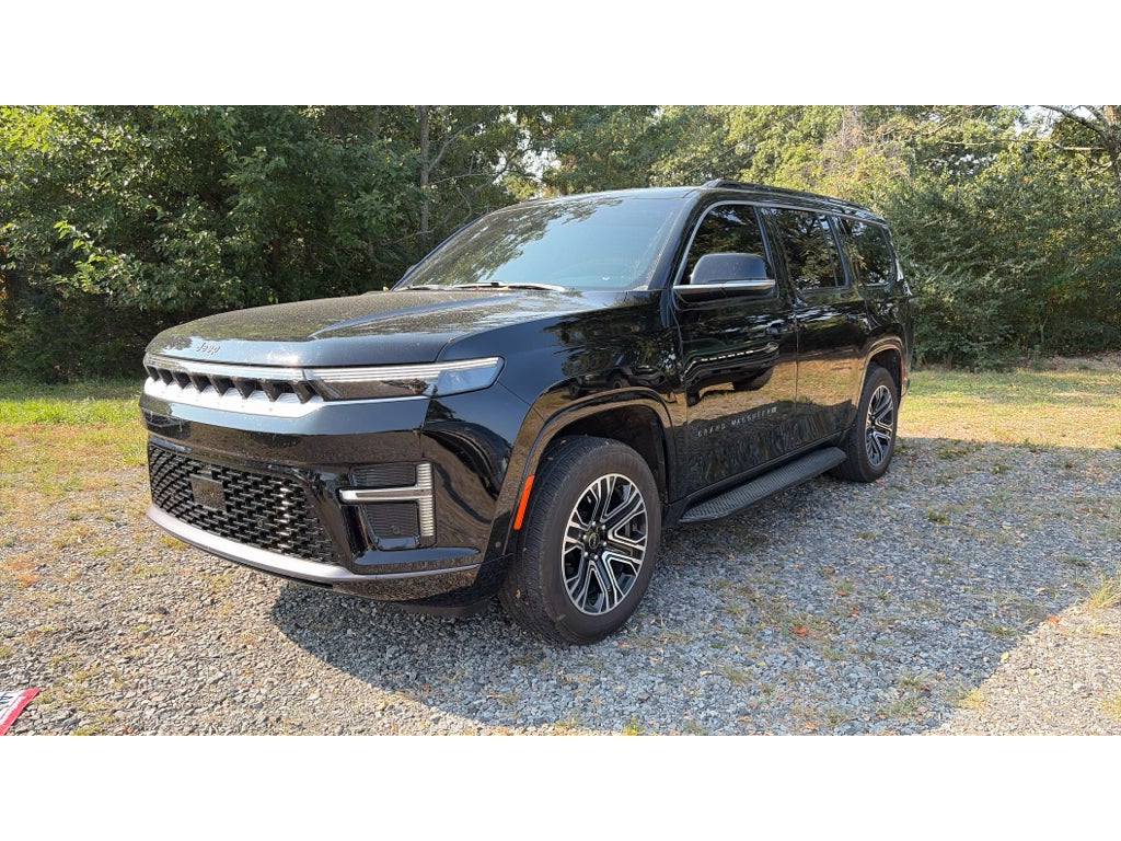2026 Jeep Grand Wagoneer Base