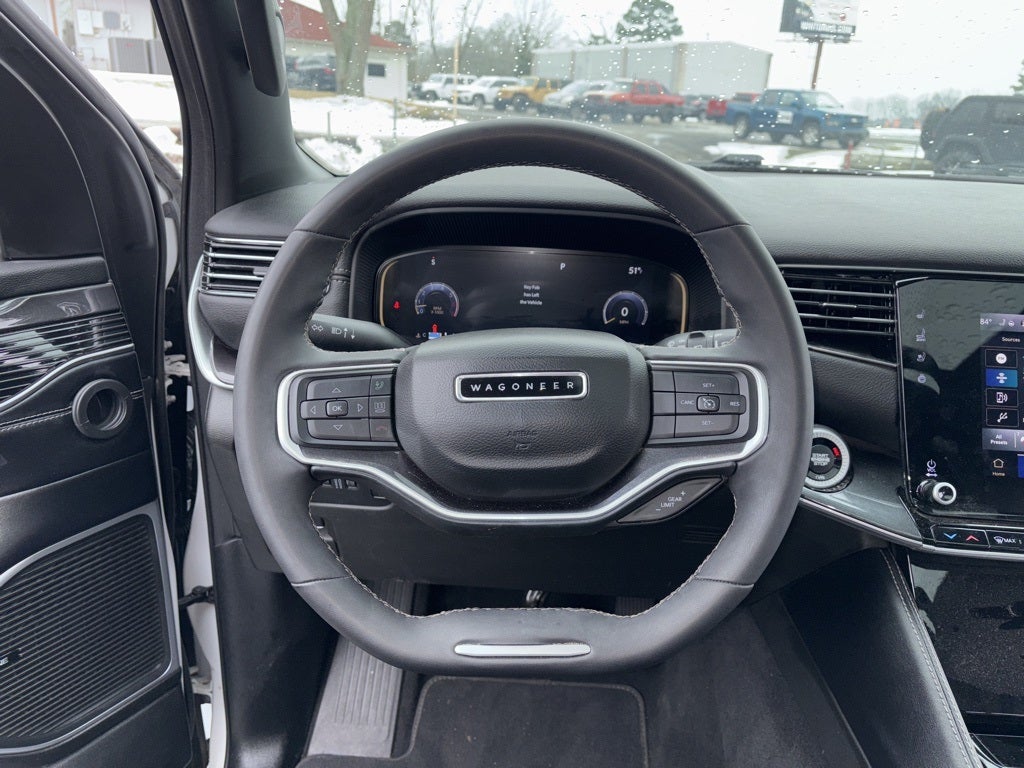 2023 Jeep Wagoneer Base