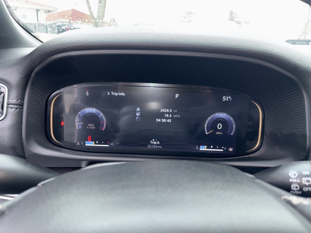 2023 Jeep Wagoneer Base