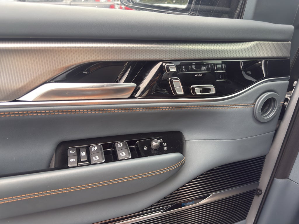 2023 Jeep Grand Wagoneer Series II