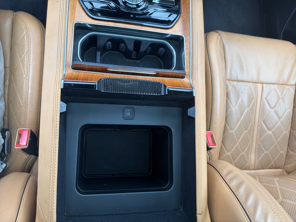 2022 Jeep Grand Wagoneer Series III