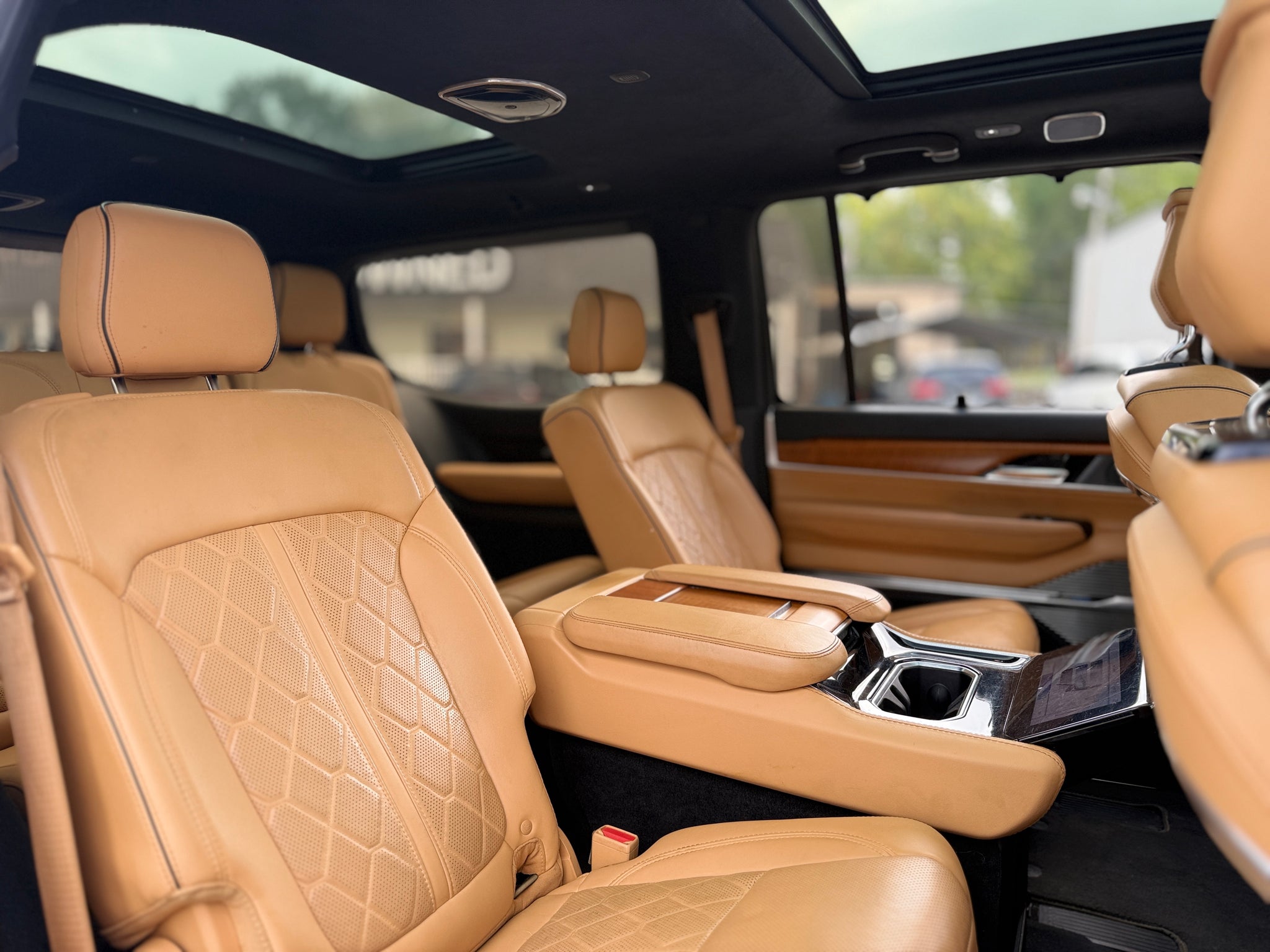 2022 Jeep Grand Wagoneer Series III