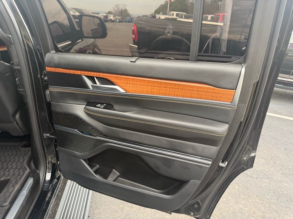 2024 Jeep Grand Wagoneer Series III