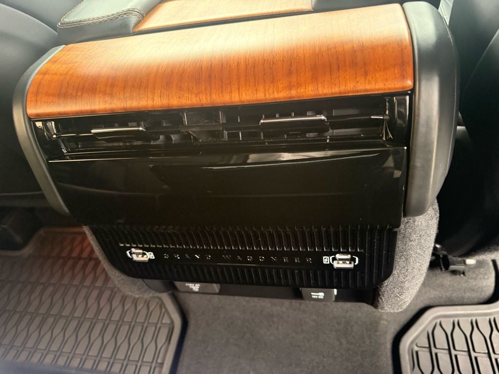 2024 Jeep Grand Wagoneer Series III