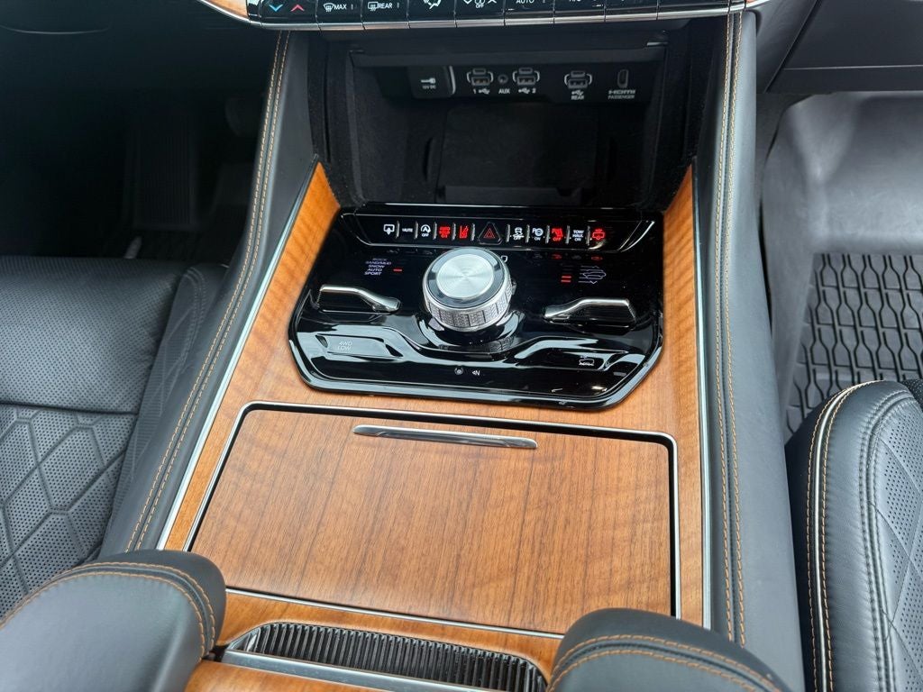 2024 Jeep Grand Wagoneer Series III