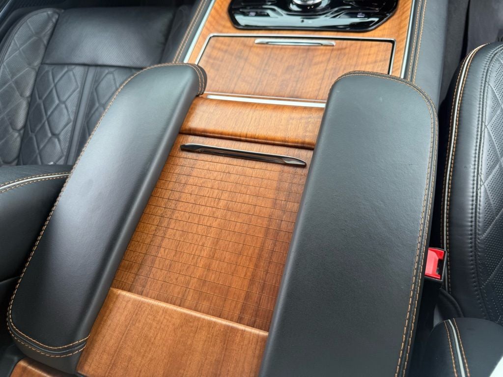 2024 Jeep Grand Wagoneer Series III