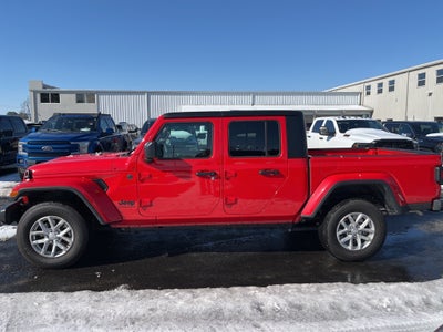 2023 Jeep Gladiator Sport