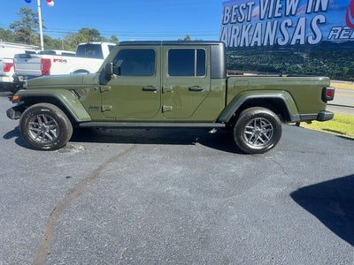 2023 Jeep Gladiator Sport