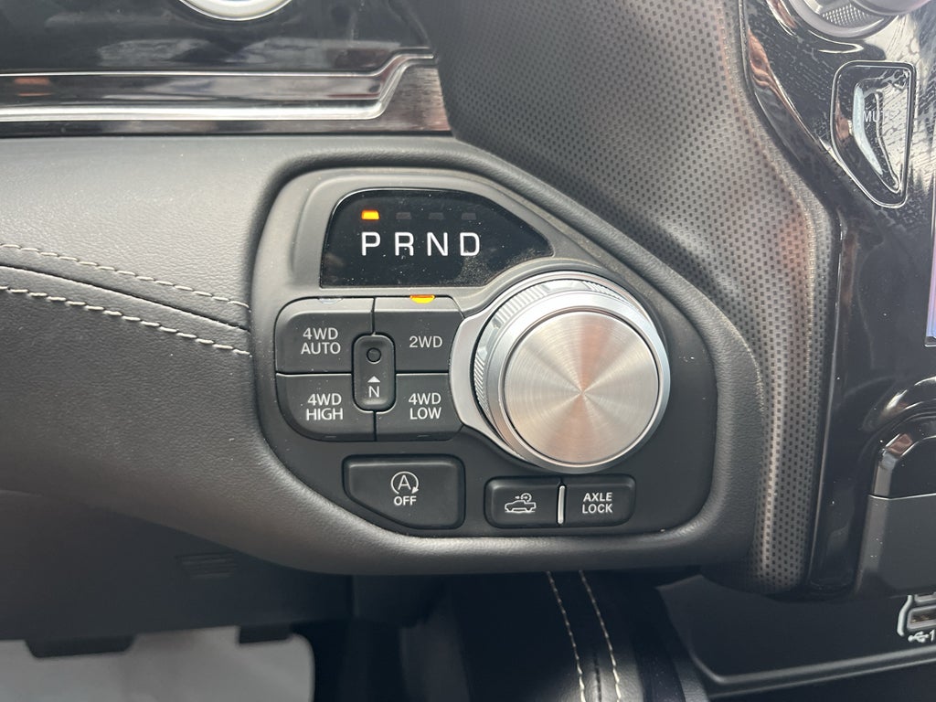 2025 RAM 1500 Limited