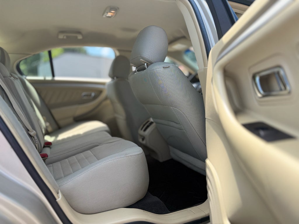 2018 Ford Taurus SE