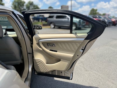 2018 Ford Taurus SE