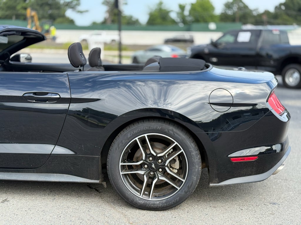 2021 Ford Mustang EcoBoost