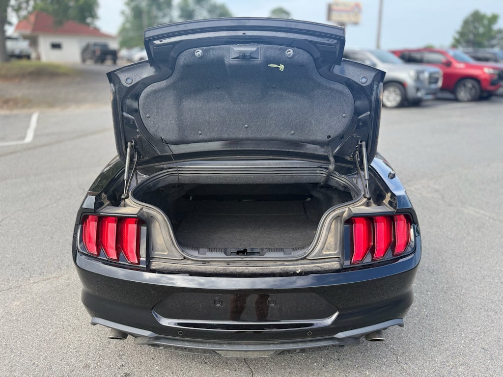 2021 Ford Mustang EcoBoost