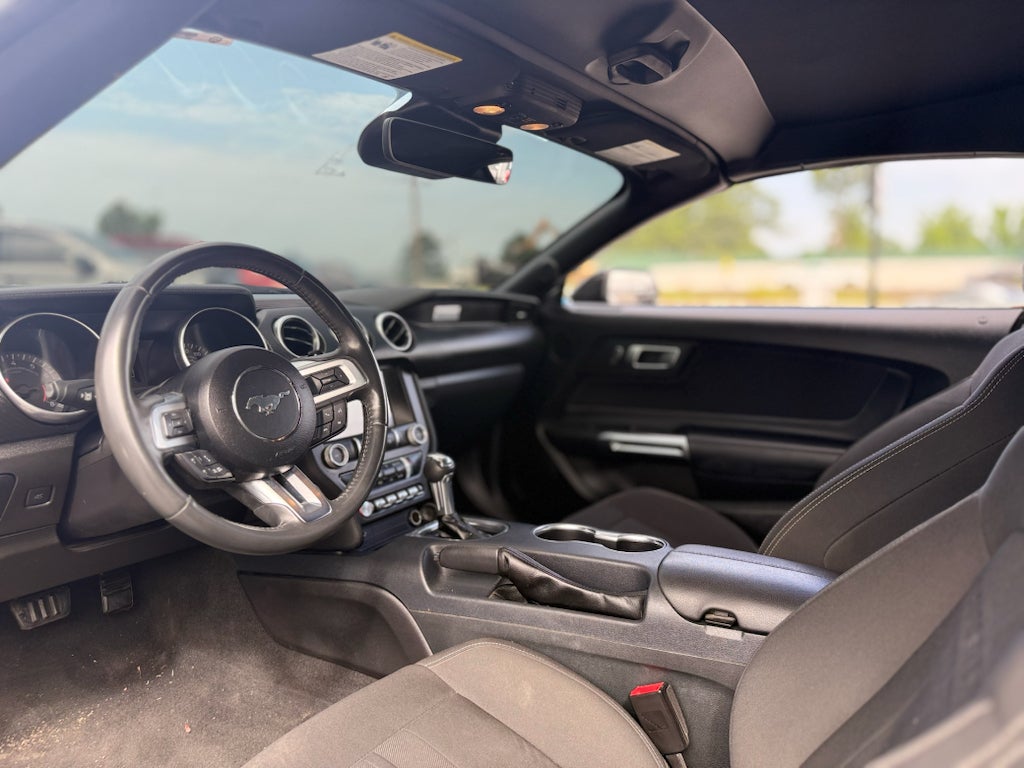 2021 Ford Mustang EcoBoost