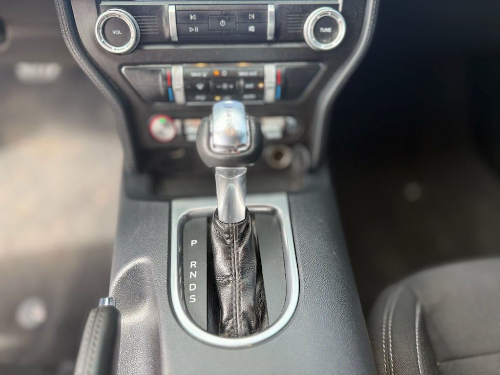 2021 Ford Mustang EcoBoost