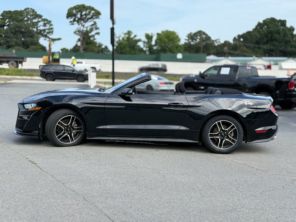 2021 Ford Mustang EcoBoost