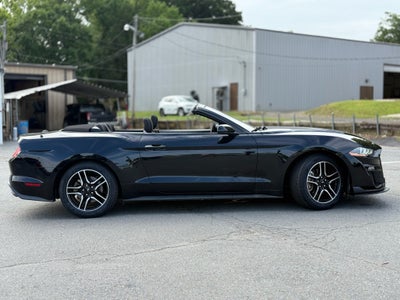2021 Ford Mustang EcoBoost