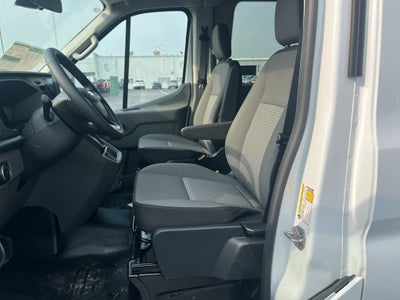 2026 Ford Transit Wagon XL