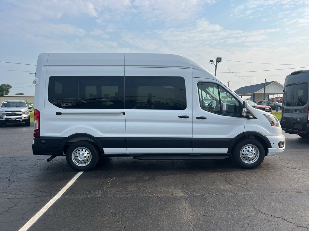 2026 Ford Transit Wagon XL