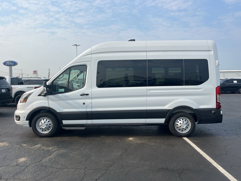 2026 Ford Transit Wagon XL