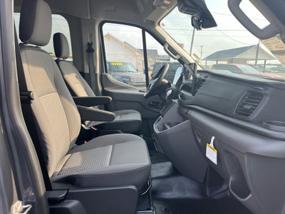 2026 Ford Transit Wagon XL