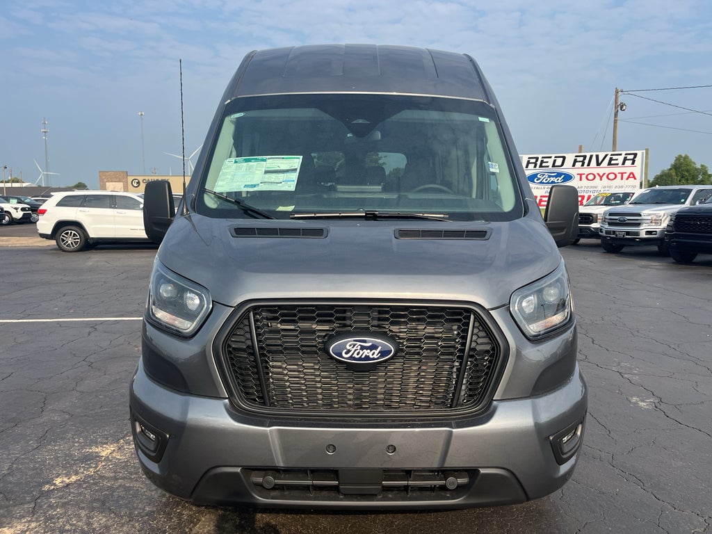 2026 Ford Transit Wagon XL