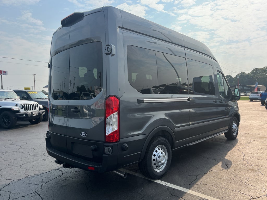 2026 Ford Transit Wagon XL