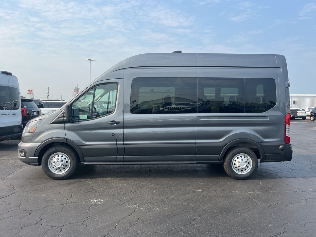 2026 Ford Transit Wagon XL