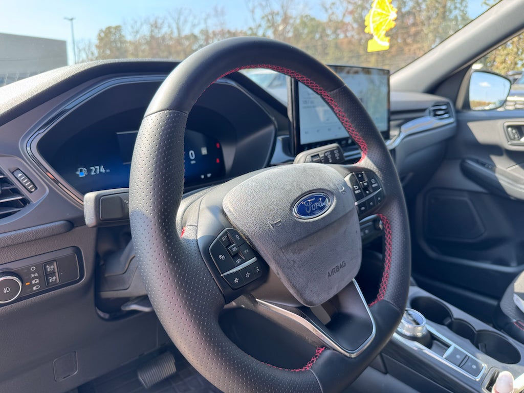 2025 Ford Escape ST-Line Elite