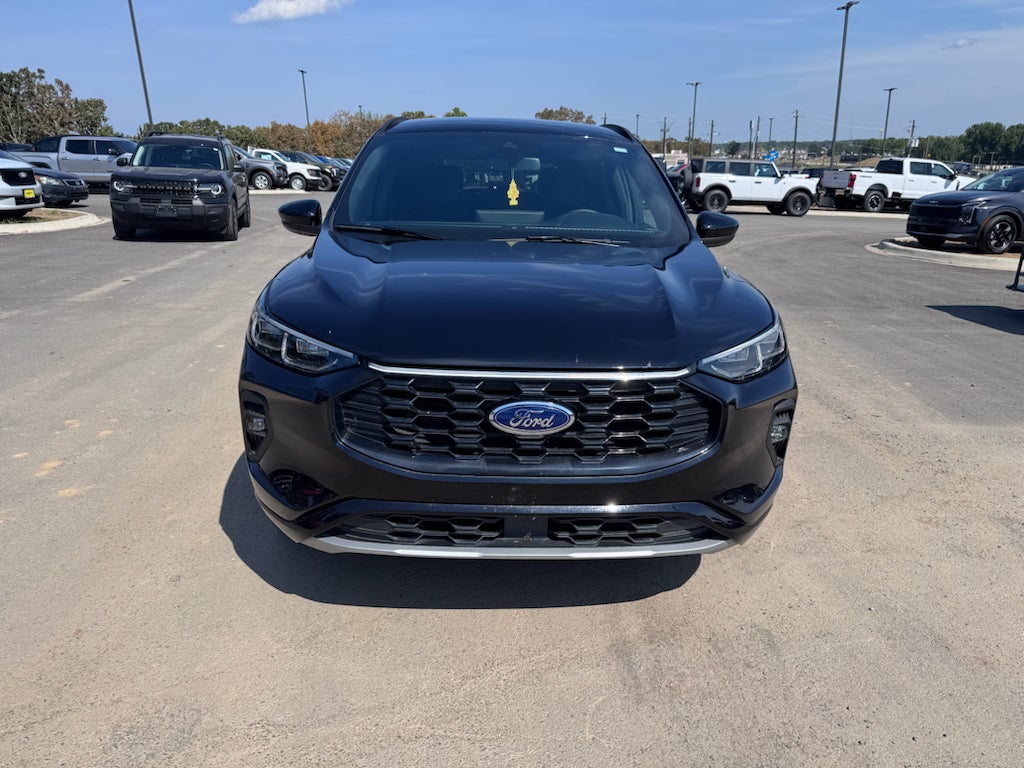 2025 Ford Escape ST-Line Elite