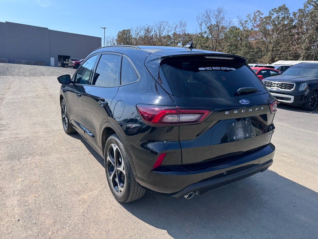 2025 Ford Escape ST-Line Elite