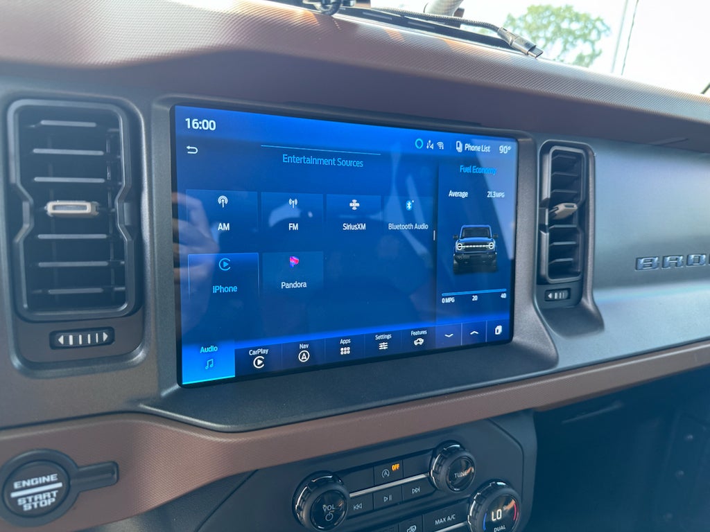 2024 Ford Bronco Outer Banks